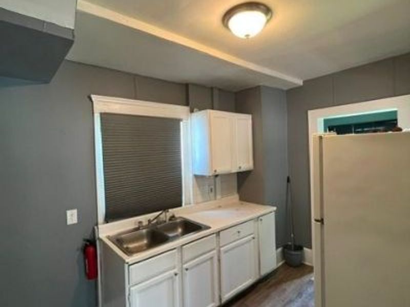 435 Windsor Street, Akron, OH 44306 Photo 6