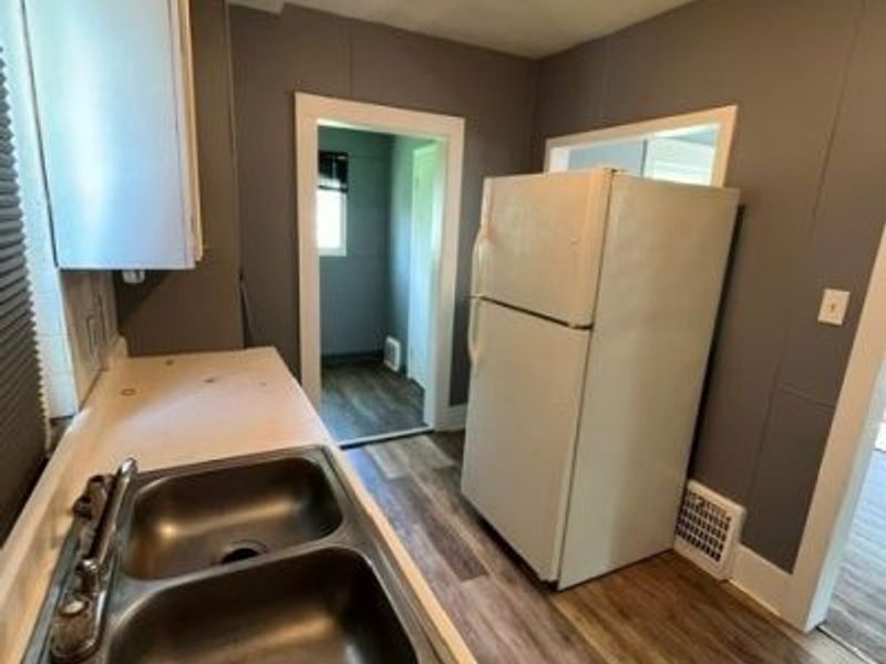 435 Windsor Street, Akron, OH 44306 Photo 7