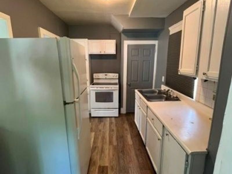 435 Windsor Street, Akron, OH 44306 Photo 8