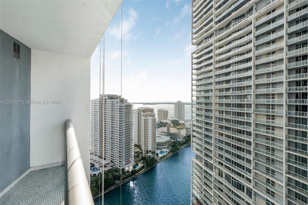 475 Brickell Ave, Unit 3111, Miami, FL 33131 Photo