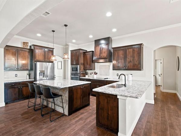 102 Brock Court, Millsap, TX 76066