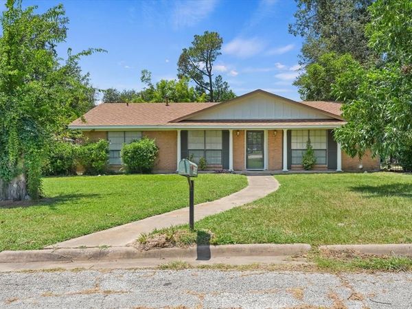 2803 Bois D Arc Street, Commerce, TX 75428