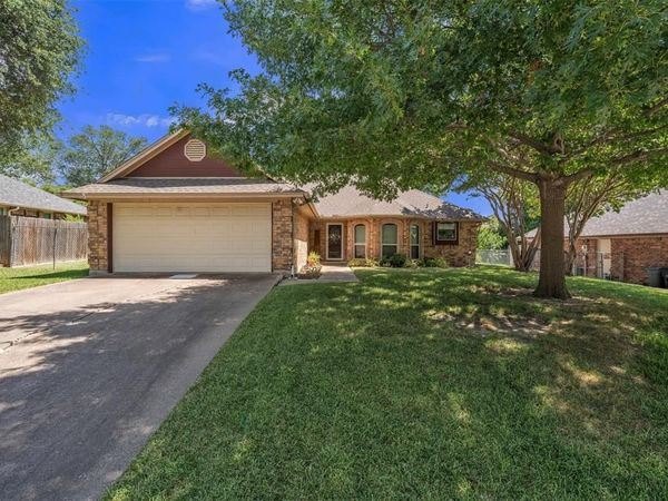 6712 N Park Drive, North Richland Hills, TX 76182