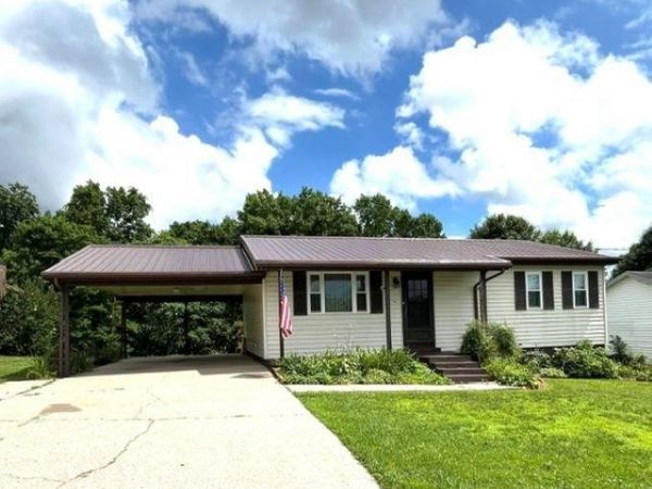 321 Raceview Drive, Ona, WV 25545