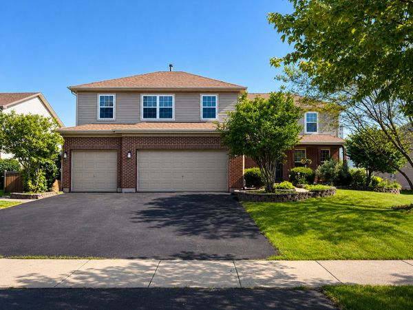 749 Lindsey Lane , Bolingbrook, IL 60440