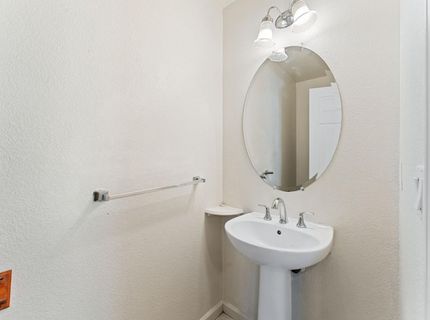 5408 Baccus Way, Sacramento, CA 95835 Photo