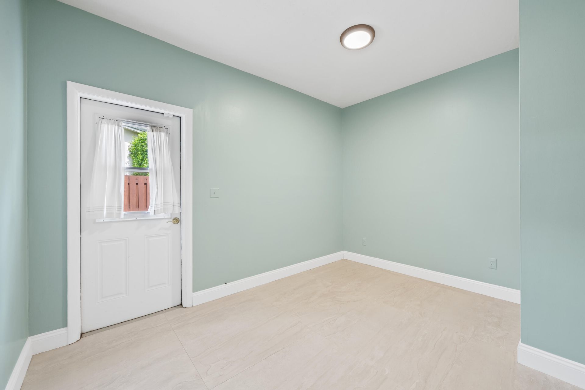 5720 SW 7th Street, Plantation, FL 33317 Photo
