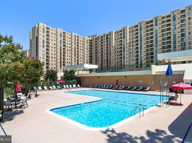 4500 S FOUR MILE RUN DRIVE, Unit 517, ARLINGTON, VA 22204