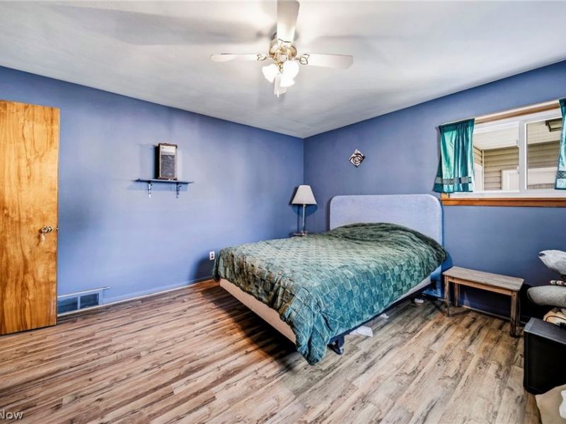 240 Russell Road, Conneaut, OH 44030 Photo 18