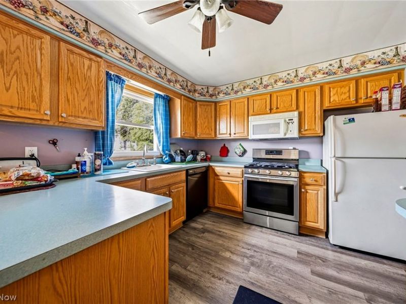 240 Russell Road, Conneaut, OH 44030 Photo 24