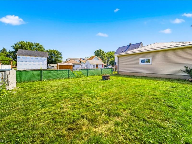 240 Russell Road, Conneaut, OH 44030 Photo 5