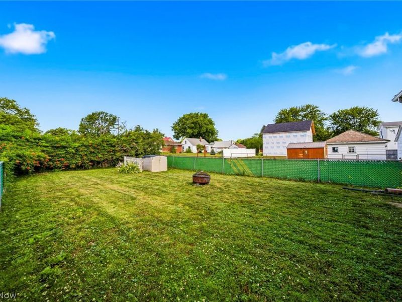240 Russell Road, Conneaut, OH 44030 Photo 7