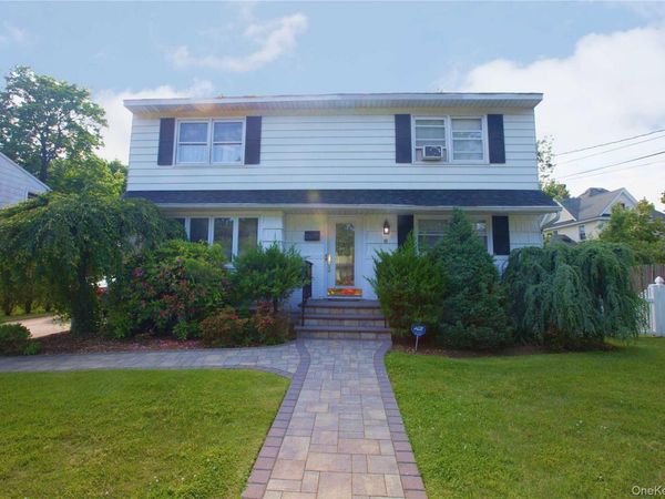 8 Hallock Street , Unit 1st Fl, East Farmingdale, NY 11735