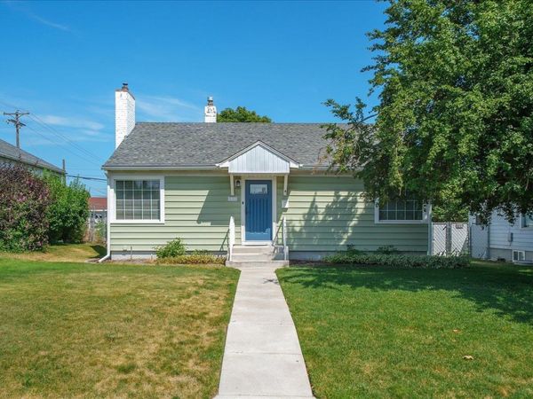4124 N Hawthorne St, Spokane, WA 99205