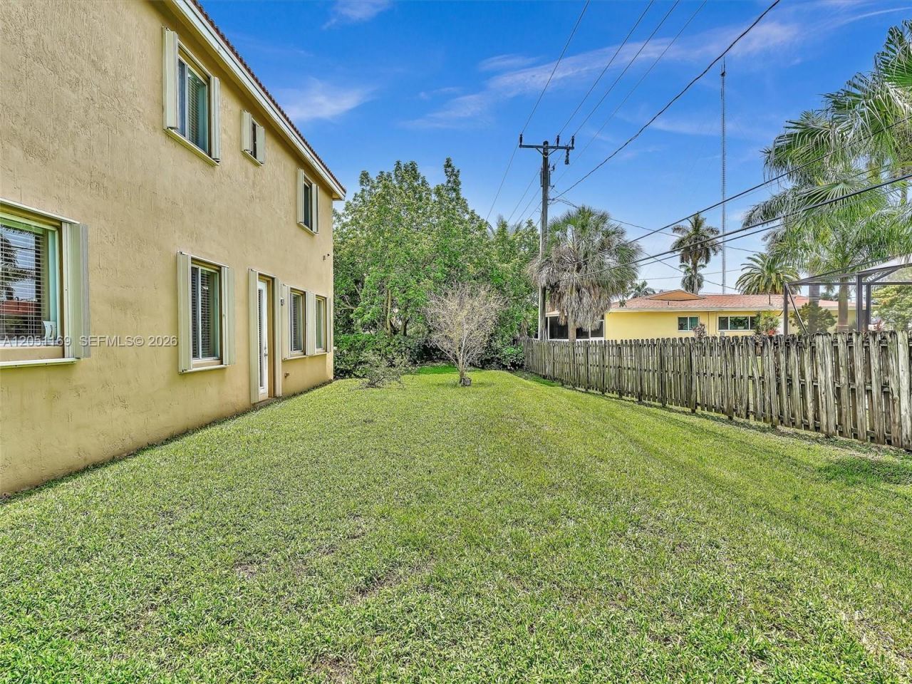 912 NW 204th St, Miami Gardens, FL 33169 Photo