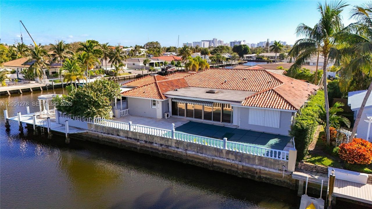 2811 NE 57th St, Fort Lauderdale, FL 33308 Photo