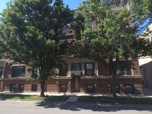 212 E 44th Street, Unit 3, Chicago, IL 60653