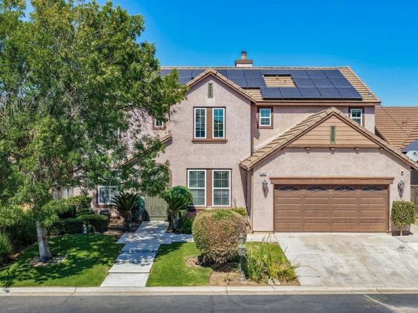4683 N Arrow Ridge Way, Clovis, CA 93619