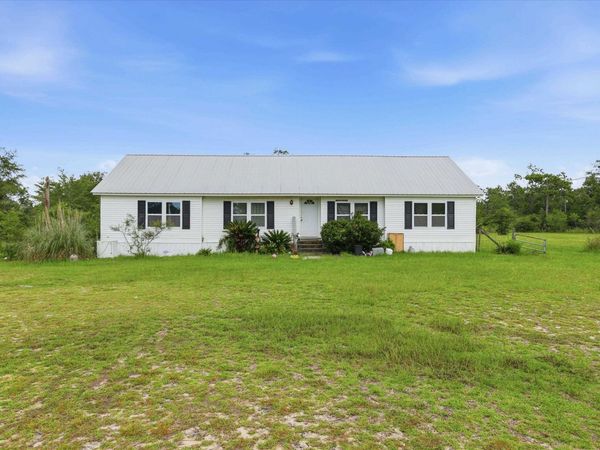 22457 NW Valencia Drive , Altha, FL 32421
