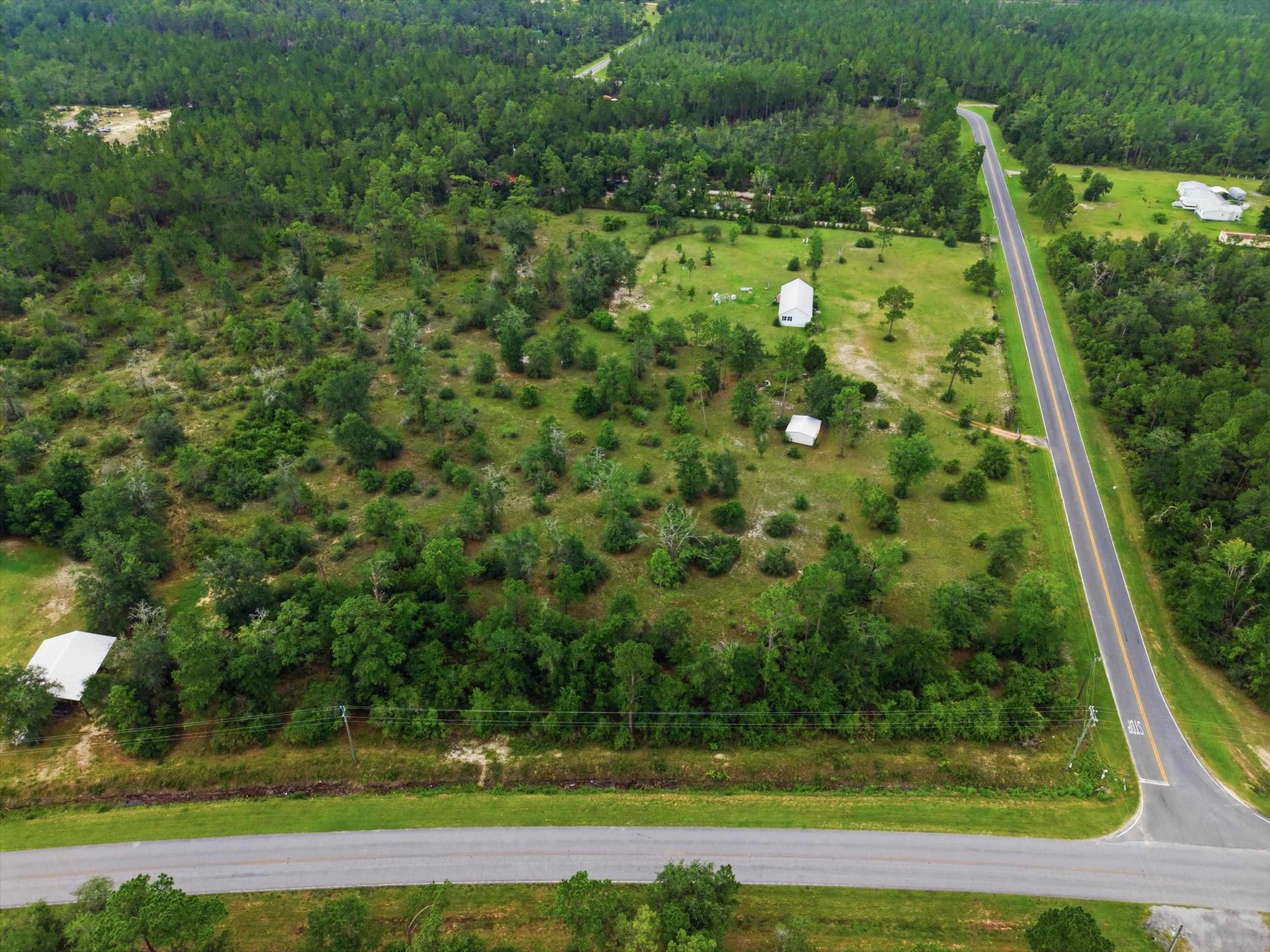 22457 NW Valencia Drive , Altha, FL 32421 Photo