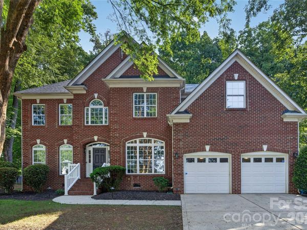 6301 Crown Hill Drive, Charlotte, NC 28227