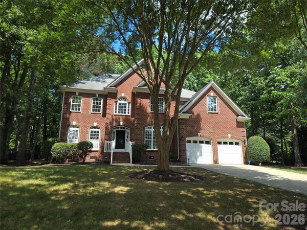 6301 Crown Hill Drive , Charlotte, NC 28227