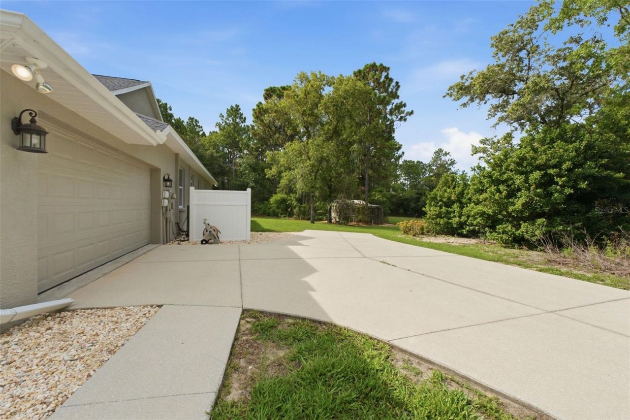 7755 N Pocono Drive , Citrus Springs, FL 34434 Photo