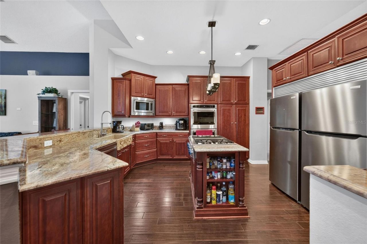 13020 Shadow Run Boulevard , Riverview, FL 33569 Photo