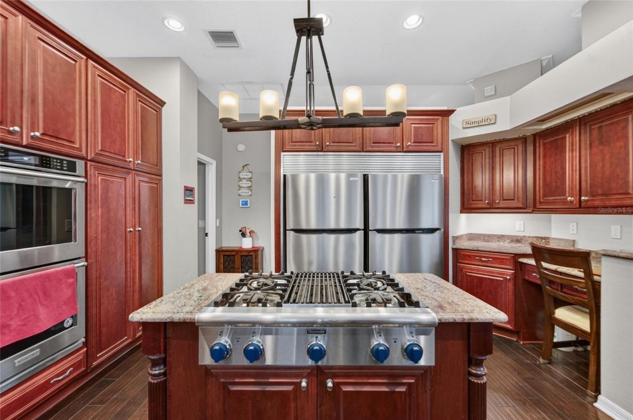 13020 Shadow Run Boulevard , Riverview, FL 33569 Photo