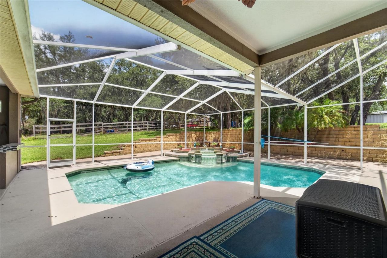 13020 Shadow Run Boulevard , Riverview, FL 33569 Photo