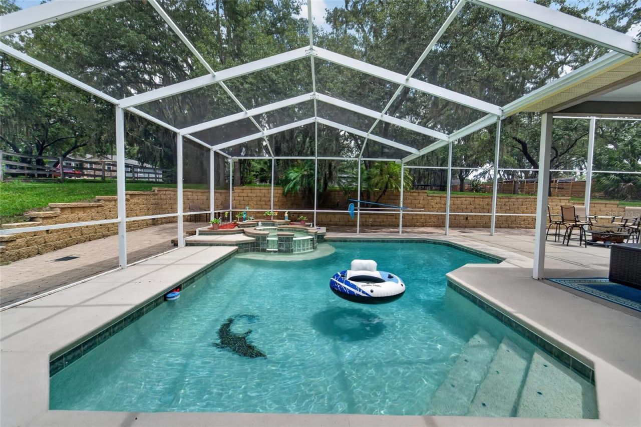 13020 Shadow Run Boulevard , Riverview, FL 33569 Photo