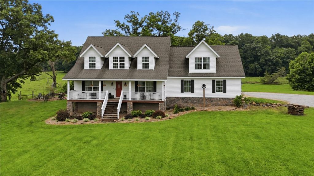 4020 & 4028 Hayden Road, Pea Ridge, AR 72751 Main Photo