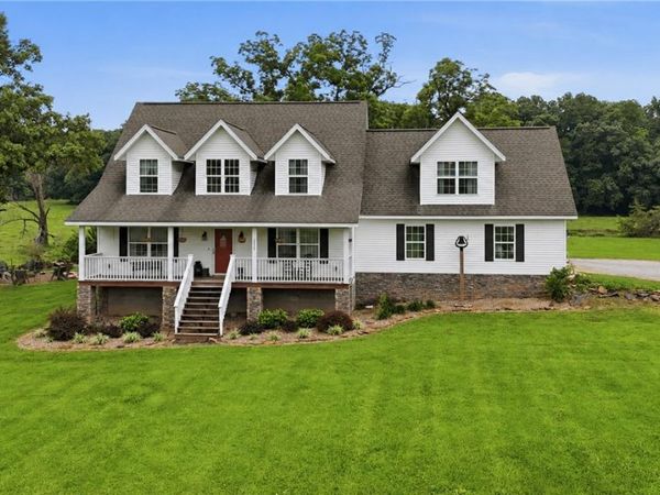 4020 & 4028 Hayden Road, Pea Ridge, AR 72751