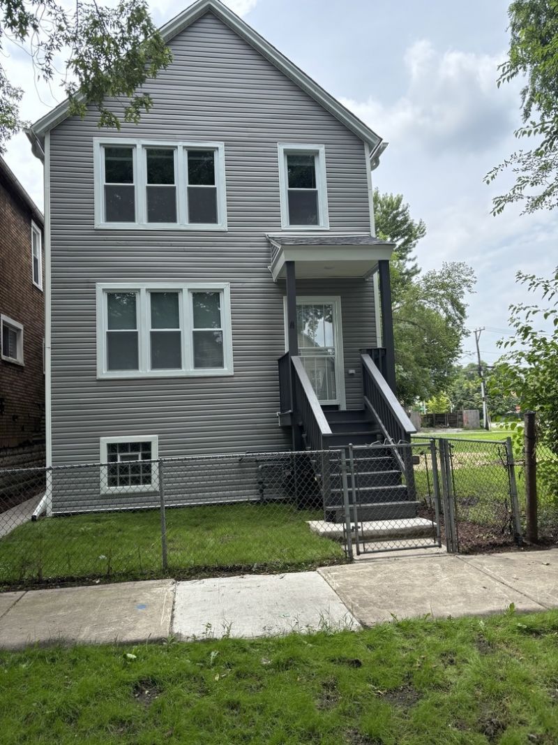 8310 S Buffalo Avenue, Chicago, IL 60617 Main Photo