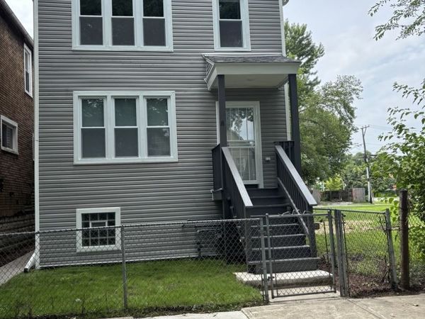 8310 S Buffalo Avenue , Chicago, IL 60617