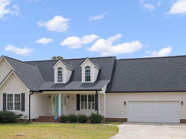 724 Iris Bryant Road, Dunn, NC 28334