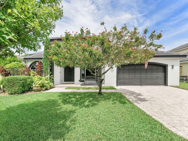5165 NW 50th Avenue, Coconut Creek, FL 33073