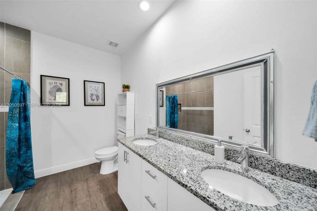 1109 N Hilton Cir, La Belle, FL 33935 Photo