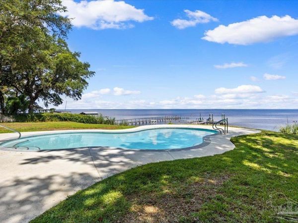 4736 Hickory Shores Blvd, Gulf Breeze, FL 32563