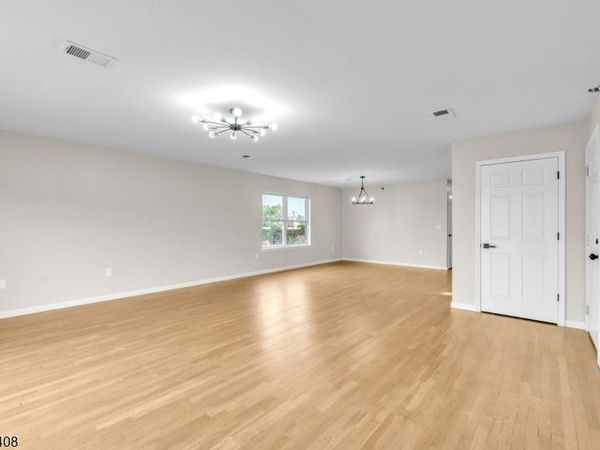 15 Wharton St, Newark, NJ 07114