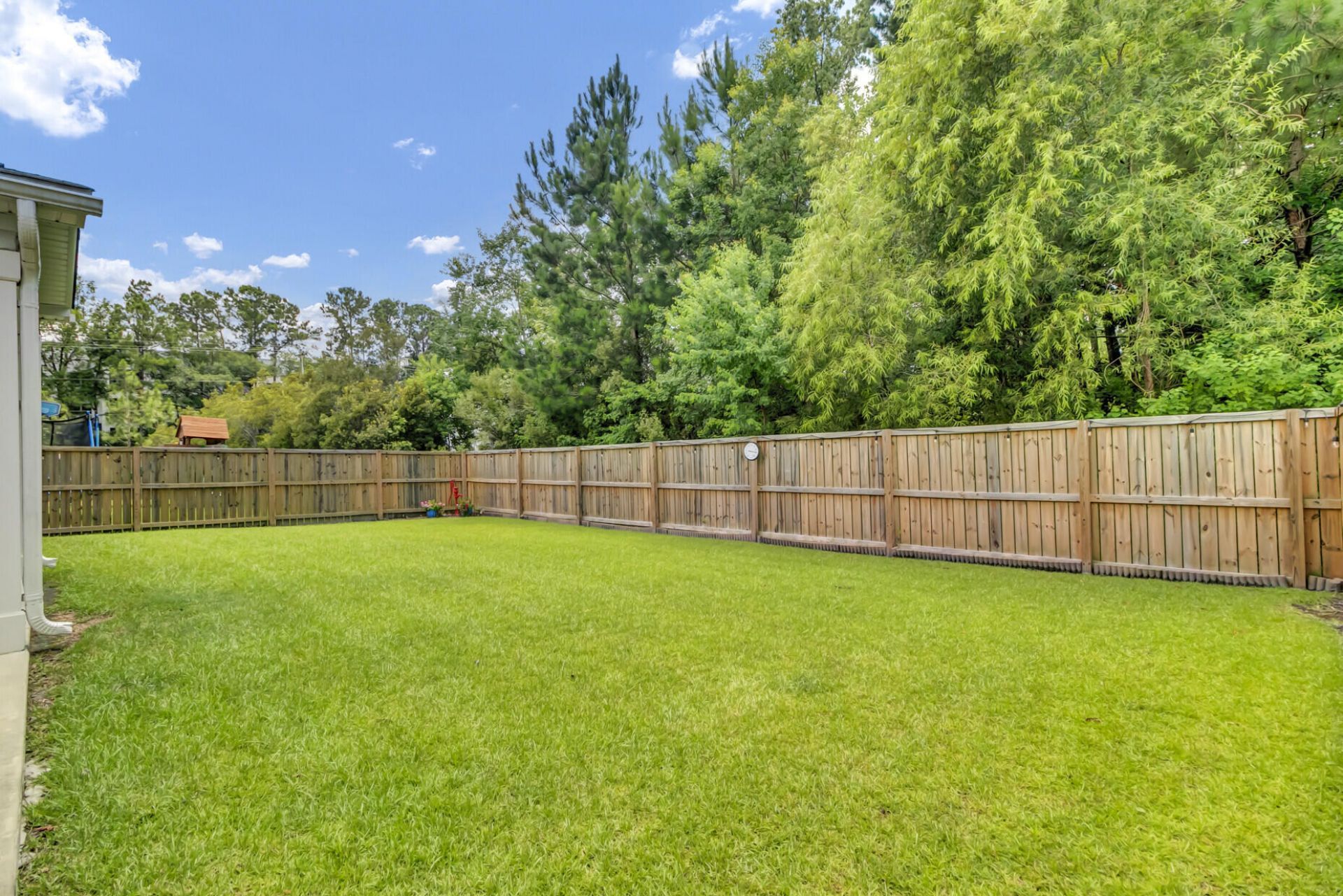 105 Clydesdale Circle Photo 35