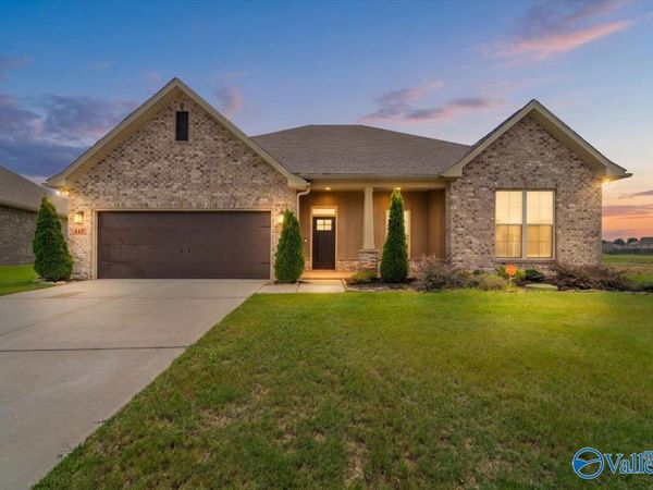 117 Amanda Deann Drive, New Market, AL 35761