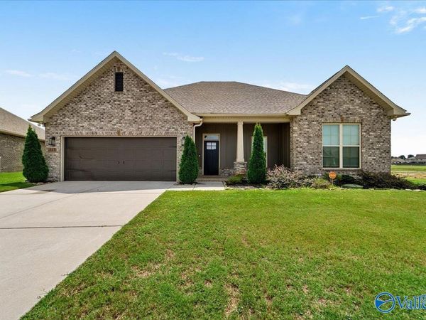 117 Amanda Deann Drive, New Market, AL 35761