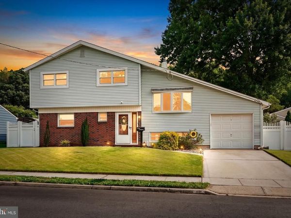 30 THOREAU ROAD, HAMILTON, NJ 08690