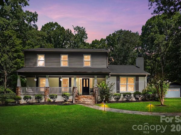 432 Raintree Drive, Matthews, NC 28104