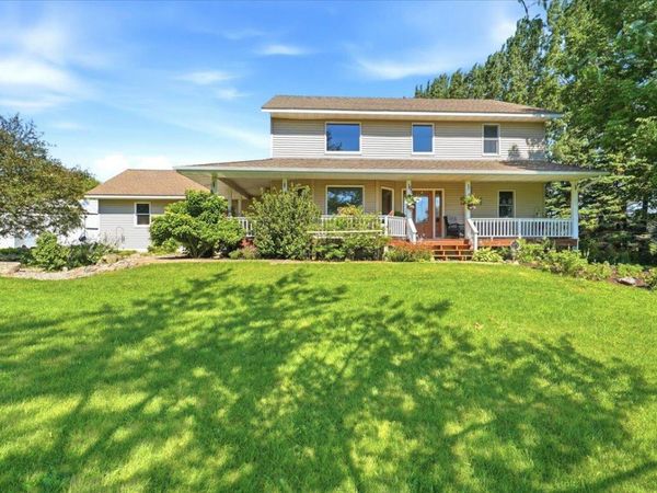 956 280th Street, Woodville, WI 54028