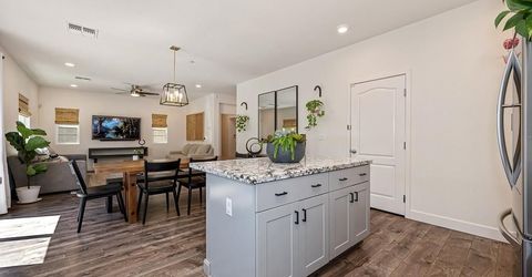 4024 Fairgrove Ln, Roseville, CA 95747 Photo