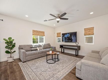 4024 Fairgrove Ln, Roseville, CA 95747 Photo