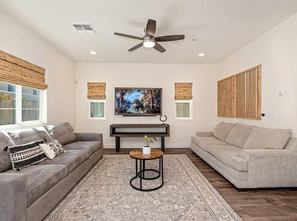 4024 Fairgrove Ln, Roseville, CA 95747 Photo
