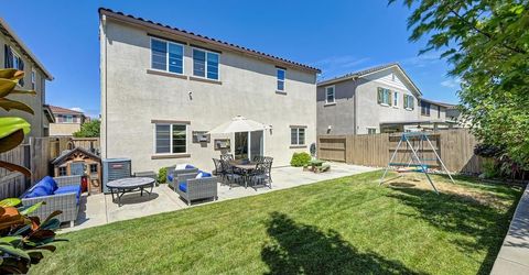 4024 Fairgrove Ln, Roseville, CA 95747 Photo